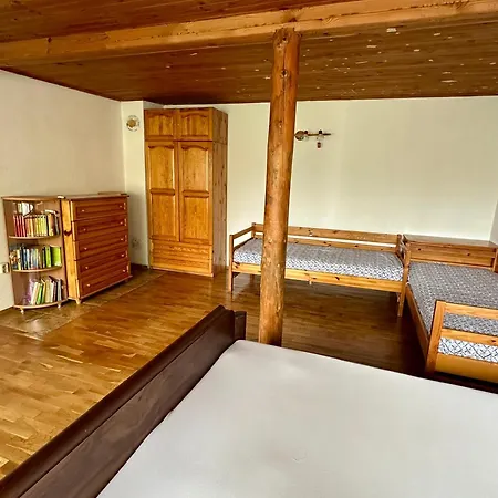 Holiday home самостоятелна на 10 минути от плажа *